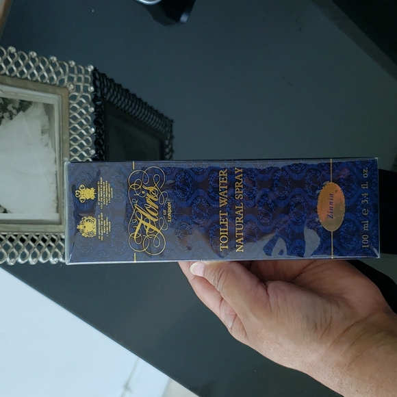 Floris of London Zinnia Large Sealed - Picture 6 of 6